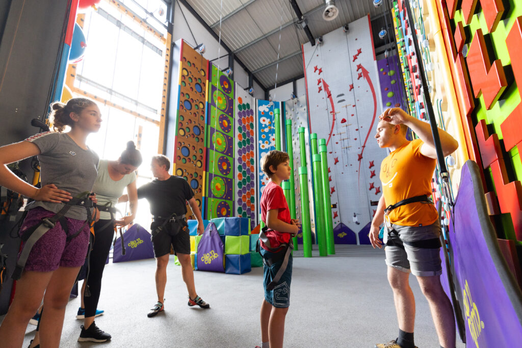 Fun Escalade : activité indoor loisir en famille / enfant à Angers